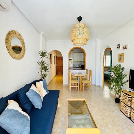 El Papagayo Apartment 2 Mins Walking To The Beach Торевьиа Экстерьер фото