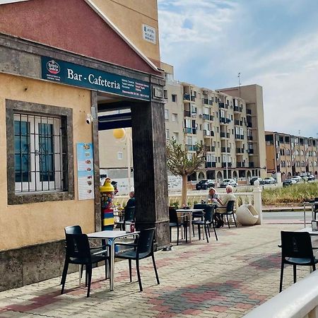 El Papagayo Apartment 2 Mins Walking To The Beach Торевьиа Экстерьер фото