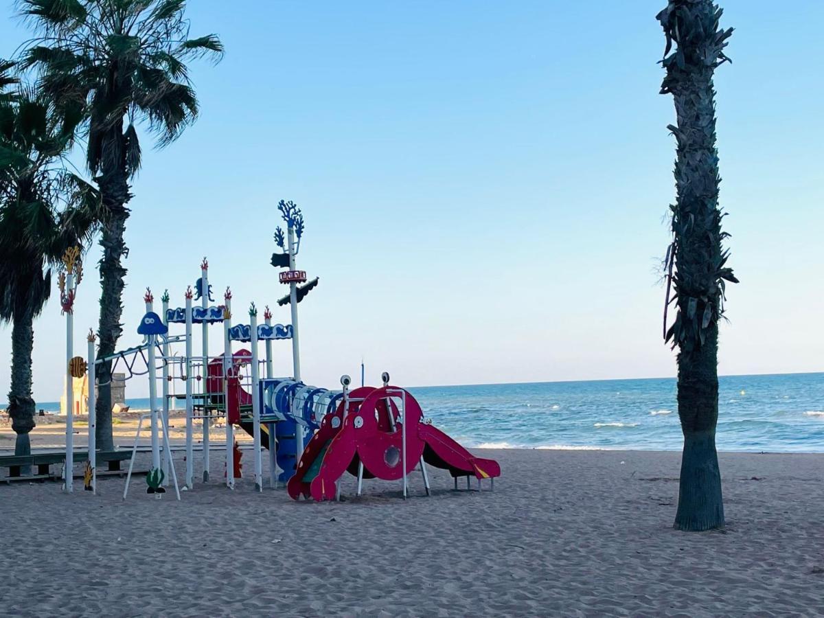 El Papagayo Apartment 2 Mins Walking To The Beach Торевьиа Экстерьер фото