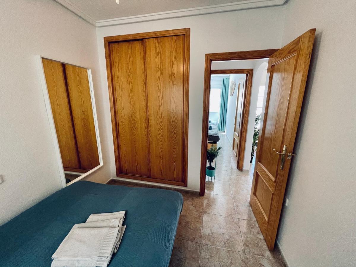 El Papagayo Apartment 2 Mins Walking To The Beach Торевьиа Экстерьер фото