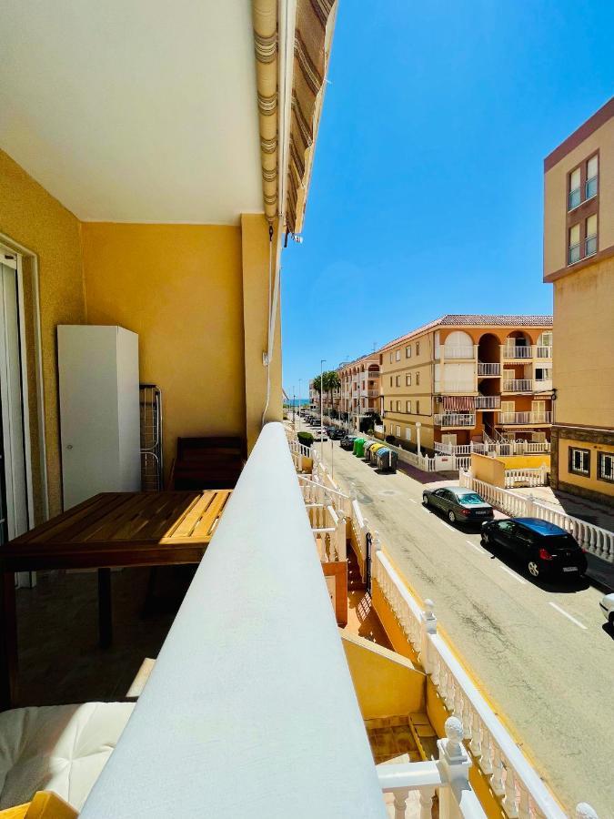 El Papagayo Apartment 2 Mins Walking To The Beach Торевьиа Экстерьер фото